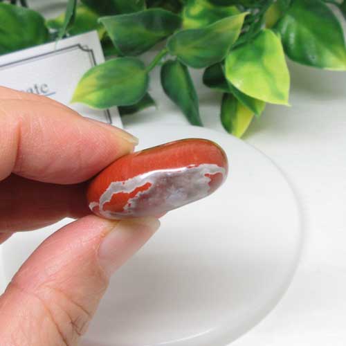 【天然石】佐渡赤玉石☆日本☆勾玉☆歴史☆約33ミリ☆献上石☆