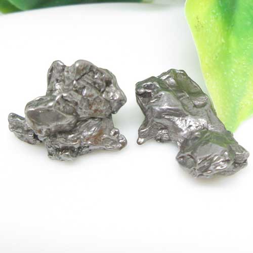 【天然石】隕石☆カンポ・デル・シエロ☆2つ☆発見地☆アルゼンチン☆カンポデルシエロ☆空の草原☆鉄隕石☆ポスト投函☆