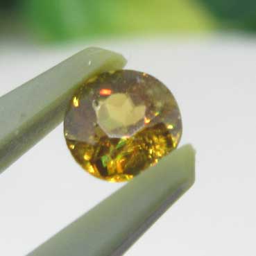 【天然石】スフェーン☆ルース☆0.32ct☆ナミビア☆鑑賞☆コレクション☆