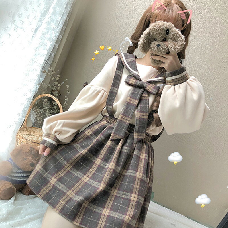 10 代女性に人気 トレンドのおしゃれな制服風コーデのおすすめランキング キテミヨ Kitemiyo