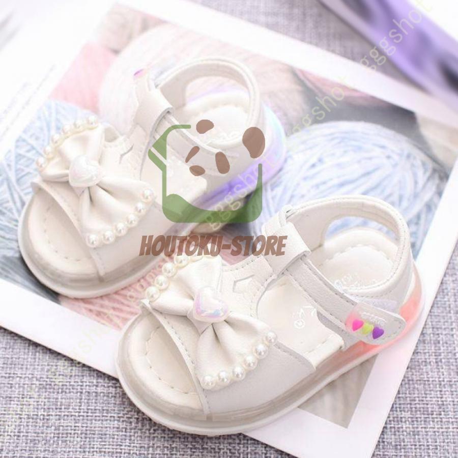 【5と0のつく日限定！1着半額！まとめ買い2枚購入割引クーポン利用で！ 】キッズ サンダル 靴 ガールズ ジュニア 子供用 可愛いリボン マジックテープ ドレスシューズ プリンセス かわいい 軽量 女の子シューズ 柔らか 幅広 ベビー