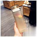 【5と0のつく日限定!1着半額!まとめ買い2枚購入割引クーポン利用で! 】水筒 おしゃれ ins風 直飲み ジム 通勤 ランニング 体操 ヨガ 大容量 夏用 軽...