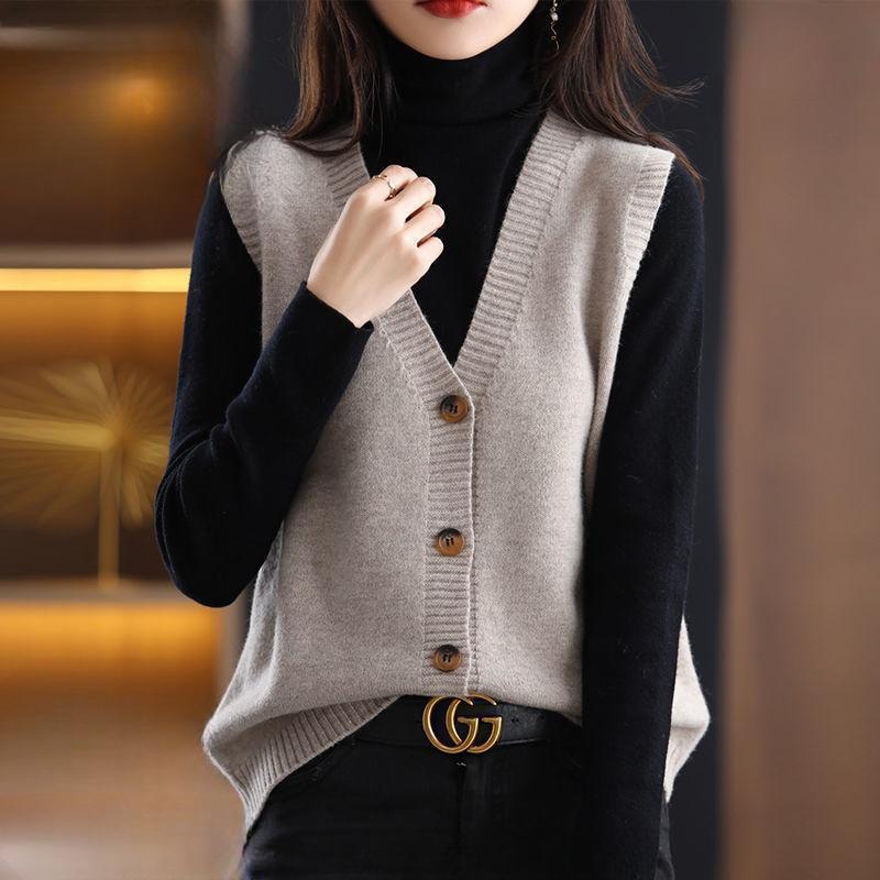 【5と0のつく日限定！1着半額！まとめ買い2枚購入割引クーポン利用で！ 】ニットベスト レディース 前開け チョッキ トップス Vネック 柔らか ゆったり プルオーバー ジレー セーター 無地 秋コーデ カジュアル 重ね着