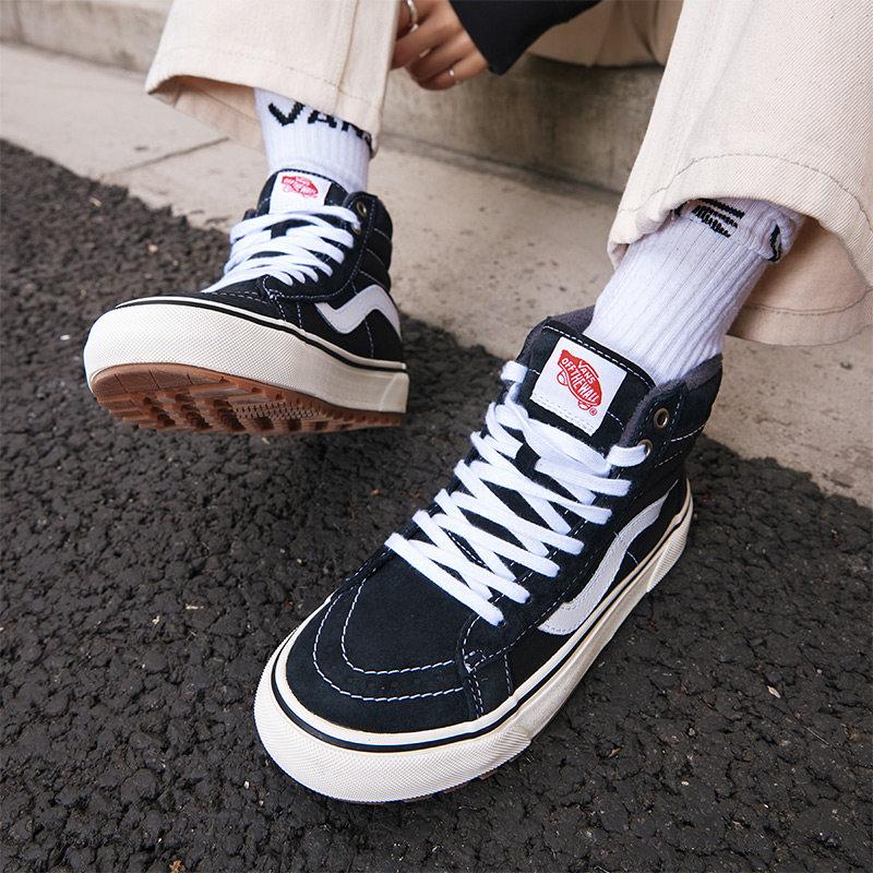 乐天商城 - 【並行輸入品】【ポイント最大9倍!お買い物マラソン！】Vans メンズ フード付き ダウンジャケット 高品位 登山シューズ MTE-1BMX