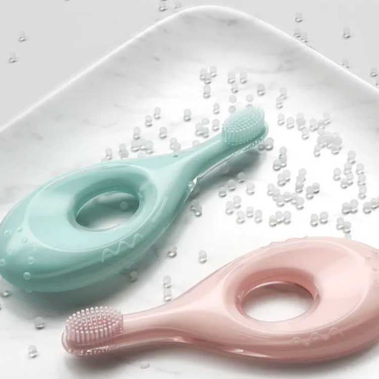 ベビー歯ブラシ 歯ブラシ 2点セット 収納ケース付き 乳児用歯ブラシ トレーニング歯ブラシ 歯磨き 仕上げ磨き 離乳食 育児 ベビー 赤ちゃん 柔らかい シリコン 歯固め はみがき ギフト 出産祝い プレゼント 送料無料