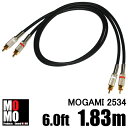 オーディオやAVアンプの接続に使用するRCAケーブルの2本セットです。 ケーブルは　MOGAMI 2534　プラグは国産 RCA 赤・白を装着した Sound MOMO のオリジナル商品です。 日本が世界に誇る MOGAMI 2534 は国内のレコーディングスタジオ等で使用されるプロ用ケーブルの定番です。 国産のケーブルと同じく国産のRCAプラグを使用することで音のバランスが良く、録音時の音に最も近づくと言われています。 このRCAケーブルを使うことでアンプからスピーカー・ウーファー・AV機器への接続などによる音質の劣化を抑え、音のバランスを保つことができます。 オーディオやAV機器に添付されている細い同軸ケーブルと交換し、聴き比べる ことにより十分な効果を実感することができます。 ケーブルとプラグの接続にはノイズに強く高音質の音響部品専用ハンダ KESTER44 を使用、一本一本職人の手作業で ハンダ付けをし、熱収縮チューブで端末処理をした商品となっております。 【商品詳細】 商品の内容　：　RCAケーブル　2本セット ケーブル種類　：　MOGAMI 2534 　黒 ケーブル長さ　：　ケーブルカット寸法　6.0ft (1.83m) プラグ種類　：　RCAプラグ 　赤・白 使用ハンダ　：　KESTER44 導通テスト機器　：　BEHRINGER CT100 　　　　　メーカー名　：　Sound MOMOSound MOMO　(国産）オリジナル RCA オーディオケーブル　【2本セット】