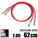 オーディオやAVアンプの接続に使用するRCAケーブルの2本セットです。 ケーブルは　MOGAMI 2534、プラグは国産 RCA 赤・白を装着した Sound MOMO のオリジナル商品です。 日本が世界に誇る MOGAMI 2534 は国内のレコーディングスタジオ等で使用されるプロ用ケーブルの定番です。 国産のケーブルと同じく国産のRCAプラグを使用することで音のバランスが良く、録音時の 音に最も近づくと言われています。 このRCAケーブルを使うことでアンプからスピーカー・ウーファー・AV機器への接続などによる音質の劣化を抑え、音のバランスを保つことができます。 オーディオやAV機器に添付されている細い同軸ケーブルと交換し、聴き比べる ことにより十分な効果を実感することができます。 ケーブルとプラグの接続にはノイズに強く高音質の音響部品専用ハンダ KESTER44 を使用、一本一本職人の手作業で ハンダ付けをし、熱収縮チューブで端末処理をした商品となっております。 【商品詳細】 商品の内容　：　RCAケーブル　2本セット ケーブル種類　：　MOGAMI 2534 赤 ケーブル長さ　：　ケーブルカット寸法　2.0ft (62cm) プラグ種類　：　RCAプラグ 赤・白 使用ハンダ　：　KESTER44 導通テスト機器　：　BEHRINGER CT100 　　　　　メーカー名　：　Sound MOMOSound MOMO　(国産）オリジナル RCA オーディオケーブル　【2本セット】