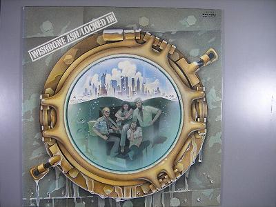 商品情報【種別／分類】LPレコード／洋楽【アーティスト】ウィッシュボーン・アッシュ【タイトル】限りなき束縛【発売会社／企画番号】ビクター音産／MCA-6093【定価】　【帯】---【ジャケ】---【歌詞カード】---【盤】---(目視チェックのみ)【備考】−／こちらの商品は未検盤です。ご注文時に清掃、検盤してご案内致します【ひとこと】出品物について■主に目視チェックと一部試聴です1960年代物は危険と思える箇所は試聴検盤しています■詳しい状態などはご質問ください■かすり傷、見た目以上のダメージもある場合もあります、予めご了承ください■平均以上の出品を心掛けていますが、ピチパチノイズはあるものと思ってください発送／送料について発送方法クロネコネコポス便［補償あり、時間帯指定不可、ポスト投函］【送料：250円】※シングルレコード、CDの場合のみ御利用頂けますゆうパック［補償付、時間帯指定可］送料：600円(※北海道、沖縄を除きます。)お支払方法クレジットカード決済楽天銀行振込代金引換(ゆうパック)◆その他の発送方法にも、可能な限り応じます出品者より◆ 山口県のレコード店サウンズです◆ 主なジャンル 洋楽、邦楽、エレキ、ムード、歌謡曲など多数"