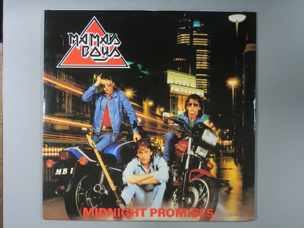 商品情報【種別／分類】LPレコード／洋楽【アーティスト】ママズ・ボーイズ【タイトル】ミッドナイト・プロミス(輸入重量盤:12ep)【発売会社／企画番号】SPARTAN／12SP-11【定価】---【帯】---【ジャケ】良（E）／ペラジャケ、軽シミ点【歌詞カード】---【盤】良（E）／光沢（良）、軽チリパチノイズ、(目視チェックと一部試聴)【備考】12インチシングル輸入盤（重量盤:165g）【ひとこと】出品物について■主に目視チェックと一部試聴です1960年代物は危険と思える箇所は試聴検盤しています■詳しい状態などはご質問ください■かすり傷、見た目以上のダメージもある場合もあります、予めご了承ください■平均以上の出品を心掛けていますが、ピチパチノイズはあるものと思ってください発送／送料について発送方法クロネコネコポス便［補償あり、時間帯指定不可、ポスト投函］【送料：250円】※シングルレコード、CDの場合のみ御利用頂けますゆうパック［補償付、時間帯指定可］送料：600円(※北海道、沖縄を除きます。)お支払方法クレジットカード決済楽天銀行振込代金引換(ゆうパック)◆その他の発送方法にも、可能な限り応じます出品者より◆ 山口県のレコード店サウンズです◆ 主なジャンル 洋楽、邦楽、エレキ、ムード、歌謡曲など多数"