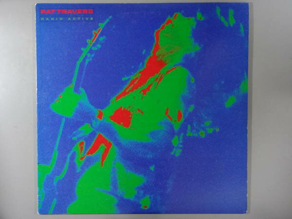 商品情報【種別／分類】LPレコード／洋楽【アーティスト】パット・トラヴァース【タイトル】ニュー・エイジ・ミュージック【発売会社／企画番号】ポリドール／28MM-0026【定価】2800【帯】なし【ジャケ】良（E）／背にスレ【歌詞カード】良（E）／軽シミ点【盤】良（E）／光沢（良好）、軽チリパチノイズ、(目視チェックと一部試聴)【備考】---【ひとこと】出品物について■主に目視チェックと一部試聴です1960年代物は危険と思える箇所は試聴検盤しています■詳しい状態などはご質問ください■かすり傷、見た目以上のダメージもある場合もあります、予めご了承ください■平均以上の出品を心掛けていますが、ピチパチノイズはあるものと思ってください発送／送料について発送方法クロネコネコポス便［補償あり、時間帯指定不可、ポスト投函］【送料：250円】※シングルレコード、CDの場合のみ御利用頂けますゆうパック［補償付、時間帯指定可］送料：600円(※北海道、沖縄を除きます。)お支払方法クレジットカード決済楽天銀行振込代金引換(ゆうパック)◆その他の発送方法にも、可能な限り応じます出品者より◆ 山口県のレコード店サウンズです◆ 主なジャンル 洋楽、邦楽、エレキ、ムード、歌謡曲など多数"