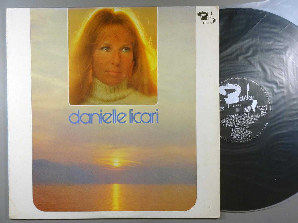 商品情報【種別／分類】LPレコード／洋楽【アーティスト】ダニエル・リカ－リ【タイトル】ふたりの天使・シェルブールの雨傘【発売会社／企画番号】キング／SR-776【定価】2300【帯】なし【ジャケ】並（E-）／軽シミ点少、左下部に、水濡れ跡【歌詞カード】---（ジャケ裏に記載）【盤】良（E）／光沢（良）、軽チリパチノイズ、(目視チェックと一部試聴)【備考】---【ひとこと】出品物について■主に目視チェックと一部試聴です1960年代物は危険と思える箇所は試聴検盤しています■詳しい状態などはご質問ください■かすり傷、見た目以上のダメージもある場合もあります、予めご了承ください■平均以上の出品を心掛けていますが、ピチパチノイズはあるものと思ってください発送／送料について発送方法クロネコネコポス便［補償あり、時間帯指定不可、ポスト投函］【送料：250円】※シングルレコード、CDの場合のみ御利用頂けますゆうパック［補償付、時間帯指定可］LPレコード、大形梱包商品 送料：700円～1500円(※送付先によって異なります)お支払方法クレジットカード決済楽天銀行振込代金引換(ゆうパック)◆その他の発送方法にも、可能な限り応じます出品者より◆ 主なジャンル 洋楽、邦楽、エレキ、ムード、歌謡曲など多数"