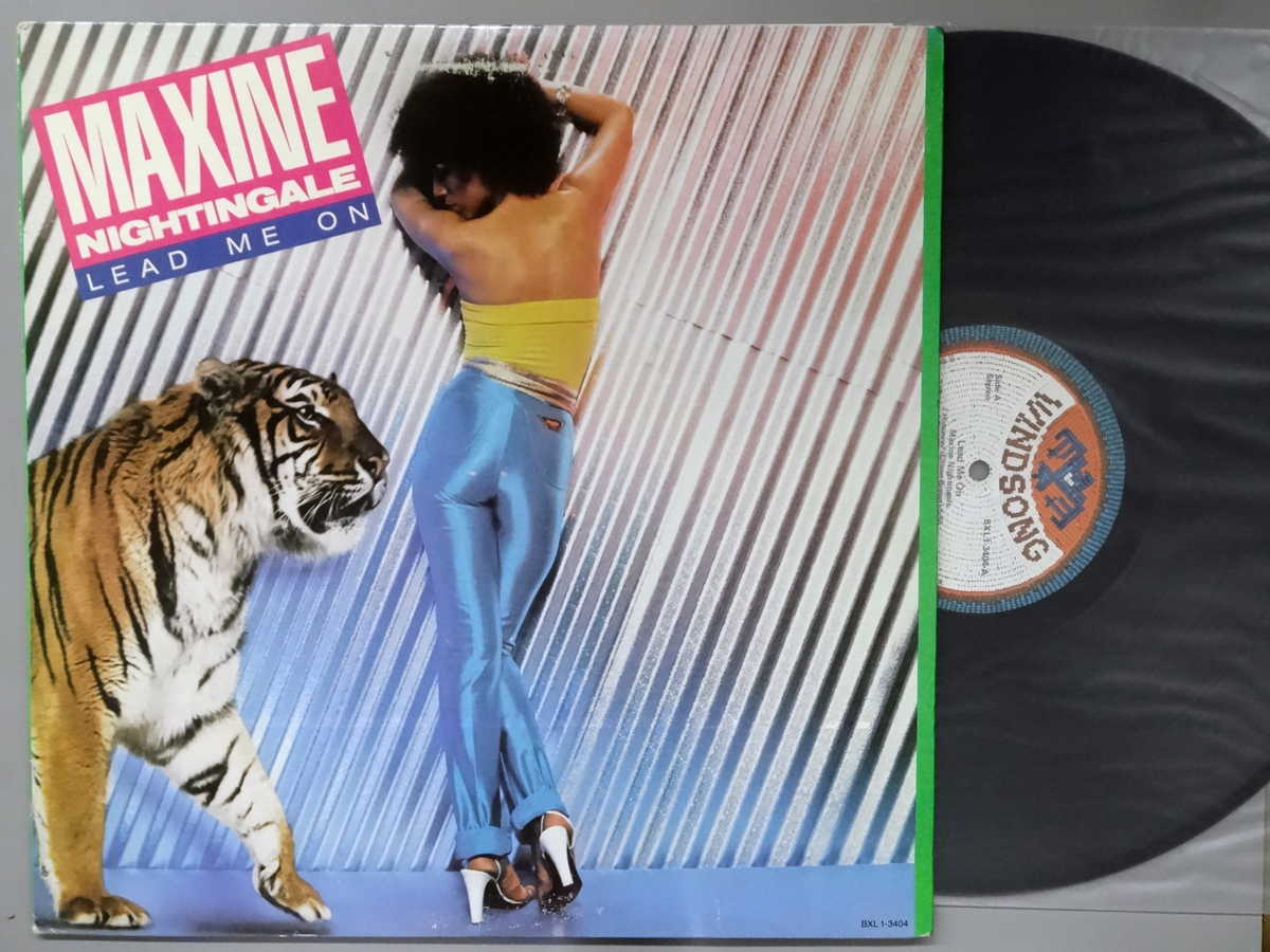 商品情報【種別／分類】LPレコード／洋楽【アーティスト】マキシン・ナイチンゲール【タイトル】リード・オン・ミー (輸入盤)【発売会社／企画番号】WINDSONG／BXL-1-3404【定価】---【帯】---【ジャケ】良（E）／軽シミ点【歌詞カード】---（ジャケ裏に記載）【盤】良（E）／光沢（良）、軽チリパチノイズ、(目視チェックと一部試聴)【備考】---【ひとこと】出品物について■主に目視チェックと一部試聴です1960年代物は危険と思える箇所は試聴検盤しています■詳しい状態などはご質問ください■かすり傷、見た目以上のダメージもある場合もあります、予めご了承ください■平均以上の出品を心掛けていますが、ピチパチノイズはあるものと思ってください発送／送料について発送方法クロネコネコポス便［補償あり、時間帯指定不可、ポスト投函］【送料：250円】※シングルレコード、CDの場合のみ御利用頂けますゆうパック［補償付、時間帯指定可］LPレコード、大形梱包商品 送料：700円～1500円(※送付先によって異なります)お支払方法クレジットカード決済楽天銀行振込代金引換(ゆうパック)◆その他の発送方法にも、可能な限り応じます出品者より◆ 主なジャンル 洋楽、邦楽、エレキ、ムード、歌謡曲など多数"