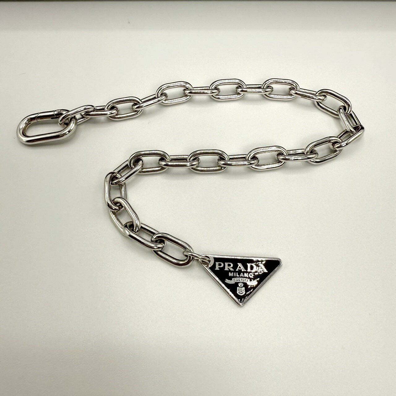楽天市場】プラダ PRADA(ブレスレット|レディースジュエリー 楽天市場】プラダ PRADA(ブレスレット|レディースジュエリー