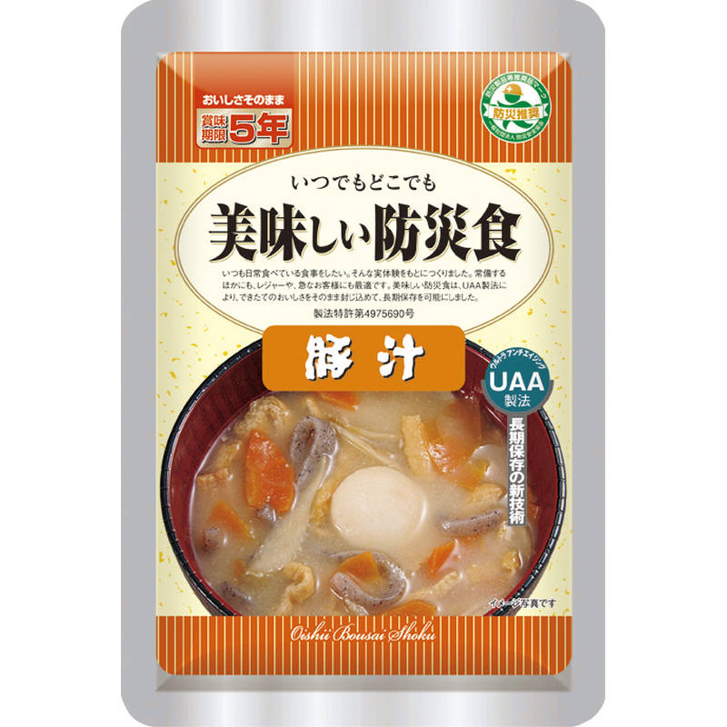 常温長期保存可能（製造から5年）なお惣菜「UAA食品美味しい防災食(R)」飢えをしのぐだけの非常食ではなく、いつも食べ慣れた家庭料理を災害時にも味わえます。開封してすぐに食べられますので、災害時、ライフラインが途絶えて火が使えない、水が使えない状況でも美味しくお召し上がりいただけます。災害時に不足しがちな野菜を摂ることが出来る具だくさんの豚汁です。【パッケージサイズ】450×210×295mm【生産国】日本【パッケージ形態】ダンボール箱入【保存方法】常温【賞味期限】製造日より約2035日【産直送料無料】単独購入の場合のみ。同梱不可。北海道・沖縄・離島は別途送料が必要な場合があります。【注意事項】産直品につき、当店指定の包装紙・のしはご利用いただけません。UAA食品美味しい防災食 豚汁 180g 50食