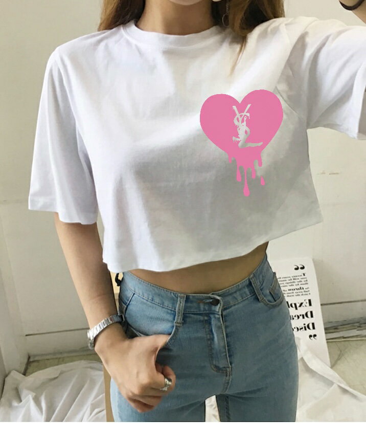 Rakuten - Tシャツ tシャツ レディース へそだし ヘソ出し 切りっぱなし 春 夏 半袖 お洒落 ストリート系 白 HIPHOP ロゴ かわいい シンプル プレゼント 誕生日 ギフト 彼女 B系 セクシー 筋トレ 運動 ダンス衣装 文化祭 学生 プレゼント 誕生日 韓国 韓国ファッション Tiktok 動画用