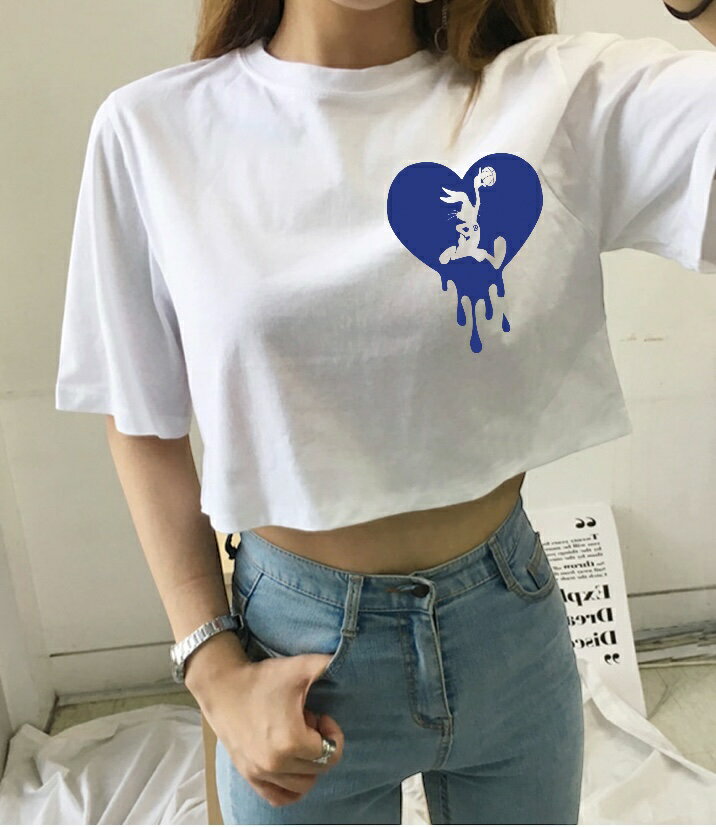 Rakuten - Tシャツ tシャツ レディース へそだし ヘソ出し 切りっぱなし 春 夏 半袖 お洒落 ストリート系 白 HIPHOP ロゴ かわいい シンプル プレゼント 誕生日 ギフト 彼女 B系 セクシー 筋トレ 運動 ダンス衣装 文化祭 学生 プレゼント 誕生日 韓国 韓国ファッション Tiktok 動画用