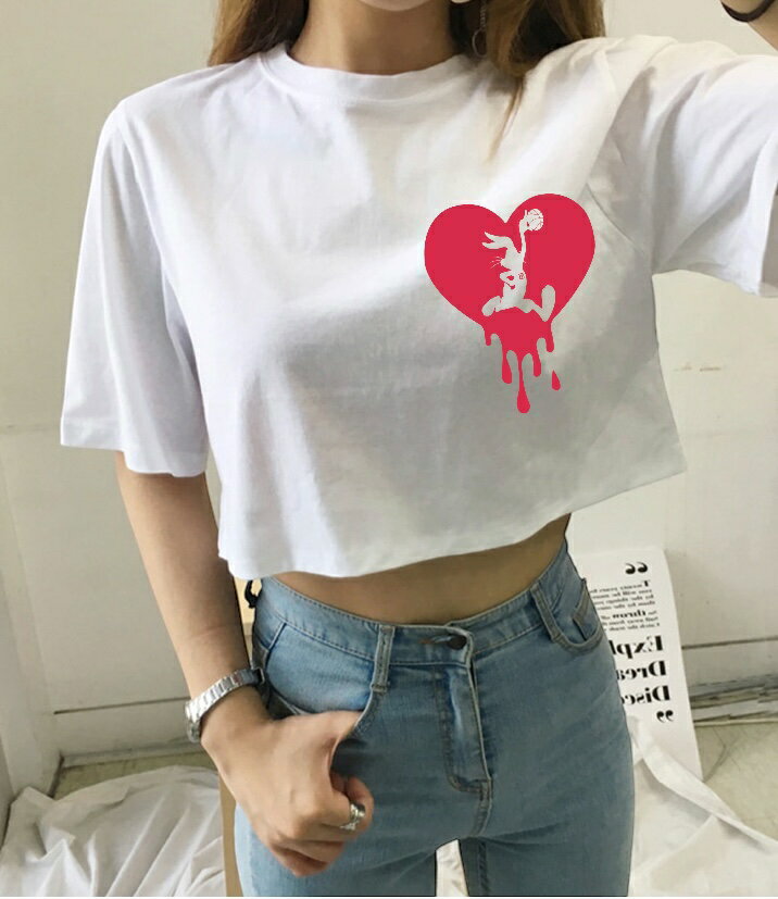 Rakuten - Tシャツ tシャツ レディース へそだし ヘソ出し 切りっぱなし 春 夏 半袖 お洒落 ストリート系 白 HIPHOP ロゴ かわいい シンプル プレゼント 誕生日 ギフト 彼女 B系 セクシー 筋トレ 運動 ダンス衣装 文化祭 学生 プレゼント 誕生日 韓国 韓国ファッション Tiktok 動画用