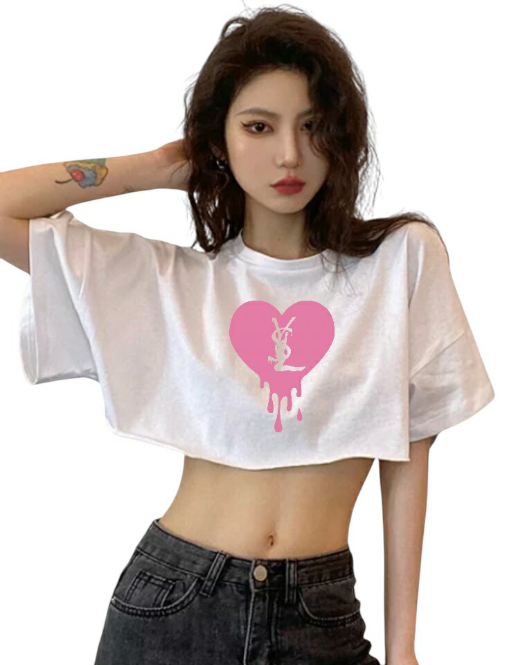 Rakuten - Tシャツ tシャツ レディース へそだし ヘソ出し 切りっぱなし 春 夏 半袖 お洒落 ストリート系 白 HIPHOP ロゴ かわいい シンプル プレゼント 誕生日 ギフト 彼女 B系 セクシー 筋トレ 運動 ダンス衣装 文化祭 学生 プレゼント 誕生日 韓国 韓国ファッション Tiktok 動画用