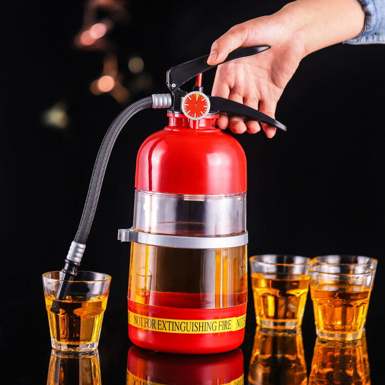 消火器型 ドリンク ディスペンサー 手圧式 2L【ドリンク 飲み物 ワインディスペンサー デカンタ デキャンタ カクテル お酒 ジュース 液体 手動 おもしろ SNS パーティー プレゼント ギフト】