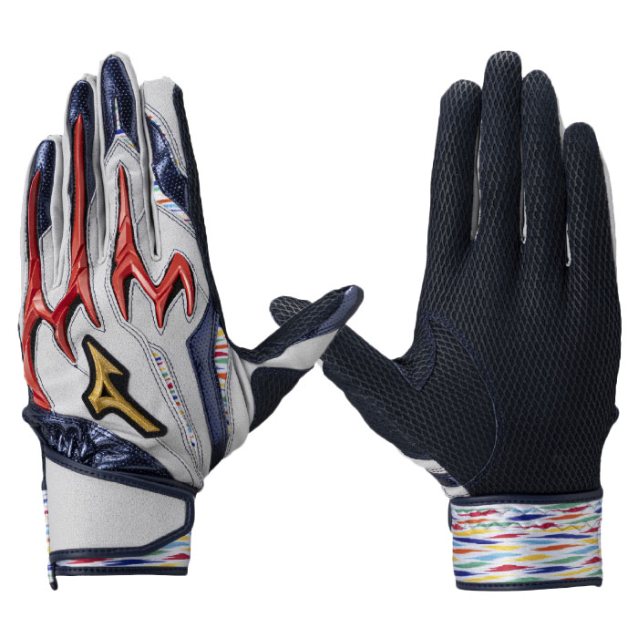 メーカー：ミズノ (mizuno)品名：シリコンパワーアークDI DREAM PACK品番：1EJEA567-14●素材平側素材:羊革(型押し)/甲側素材:合成皮革、合成繊維●カラー14:グレー×レッド×ネイビー●生産国ベトナム製,フィリピン製●サイズ24cm/25cm常に革新され進化し続ける、デュアルテンション構造のパワーアーク『2026 DREAM PACK』●グリップを握る際に最も重要な3本指にシリコーン樹脂パーツを配置し、握る際にテンションをかけることで握り返す力を生み出す『シリコンパワーアークライン』搭載 。●天然皮革の弱点である汗によるグリップ力低下を軽減させる『独自ウォッシャブル加工』を施したオリジナルの羊革『ダイヤエンボスシープレザー』（掌部）●26シーズン限定柄を採用した従来品よりも柔らかな装着性を体感できる昇華圧縮ウレタンベルト(手首部)●パワーアーク専用指先独自縫製 ●パワーアーク専用ワイドロングベルト(手首ベルト部)●キーワード: 野球 mizuno ミズノ バッティング手袋 シリコンパワーアークDI DREAM PACK バッティンググラブ バッティンググローブ 両手 一般 大人当店は他ネット店舗と在庫を共用しております。在庫更新のタイムラグの為に販売できない可能性があります。万が一、在庫切れの際はご容赦下さいませ。