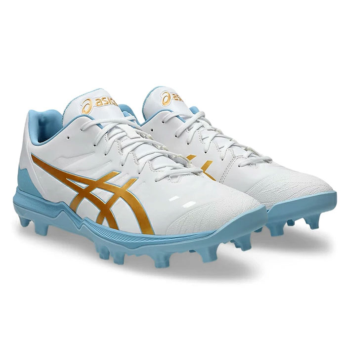 メーカー：アシックス (asics)品名：GOLDSTAGE FANG品番：1121A067-105●スパイクポイントスパイク●アッパー人工皮革（合成皮革）・合成樹脂●アウトソール合成底（ウレタン）●ミッドソール合成樹脂(EVA)/取り替え式●カラーホワイト×ピュアゴールド●生産国ベトナム2026年秋冬モデル"刺さり"を追求しグリップ力が向上、足への負担も少ないスタッドスパイク刺さるスタッド構造刺さり=接地面積を減らす。前足部においてスタッド1つ1つの接地面積を縮小し、グリップ力を向上。軽量性金具ではなく樹脂スタッドにすることで軽量性を実現。パワーを持続するスタッドソール×全面ミッドソールで足にやさしく、足への負担を軽減。最後の瞬間までパワーが持続する。キーワード:アシックス　asics　ゴールドステージ　ファング　GOLDSTAGE FANG　スタッド　ポイント　スパイク　シューズ　靴　野球　大人　草野球