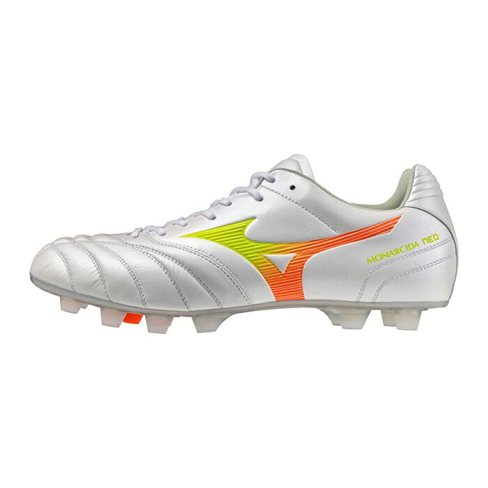 メーカー：ミズノ (mizuno)品名：モナルシーダNEO3 WIDE ELITE品番：P1GA262154●アッパー人工皮革、天然皮革●アウトソール合成底●スタッド合成樹脂(固定式)●ワイズ3E相当●カラースーパーホワイトパール×イエロー×オレンジ●その他仕様ゼログライドカップインソール(取り外し可)●対応グラウンド土・人工芝・天然芝●生産国ベトナム製2026年6月発売軽量・柔軟・素足感覚モレリアの魂を受け継ぐワイドモデル。天然皮革がもたらす柔らかなフィット感とワイドフィットが魅力の1足。中足部には柔らかさとホールド感を追求したマイクロファイバー人工皮革を採用。通常のインソールに比べて、約2.5倍のグリップ力があるゼログライドインソールも魅力の一つ。●キーワード: mizuno ミズノ MONARCIDA モナルシーダ サッカー スパイク シューズ 大人 メンズ レディース ユニセックス当店は他ネット店舗と在庫を共用しております。在庫更新のタイムラグの為に販売できない可能性があります。万が一、在庫切れの際はご容赦下さいませ。