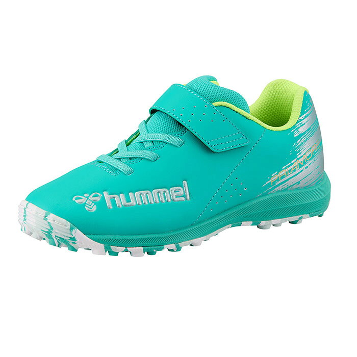 メーカー：ヒュンメル (hummel)品名：プリアモーレ6アルファ VTF Jr.品番：HJS2135-5495●アッパー人工皮革×合成繊維●アウトソールゴム●ミッドソール合成樹脂●ワイズワイド●カラーエメラルド×シルバー●その他仕様カップインソール●対応グラウンド人工芝・ターフコート ●生産国中国/カンボジア製2026年7月発売ジュニアの足に優しい面ファスナータイプのトレーニングシューズ。痛くなりにくいワイド設計、衝撃を吸収する肉厚ミッドソール、走りやすい柔軟なアウトソールが特徴。●キーワード: hummel ヒュンメル サッカー フットサル トレーニングシューズ トレシュー ジュニア Jr キッズ 子供当店は他ネット店舗と在庫を共用しております。在庫更新のタイムラグの為に販売できない可能性があります。万が一、在庫切れの際はご容赦下さいませ。