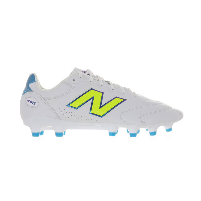 メーカー：ニューバランス (NewBalance)品名：442 PRO HG V3品番：U42H3AUD●アッパー人工皮革●アウトソール合成樹脂底●ワイズレギュラー●カラーWHITE/BLUE●対応グラウンド天然芝・人工芝・土●生産国ベトナム製2026年7月発売キーワード: NewBalance ニューバランス サッカー スパイク シューズ 土 人工芝 天然芝 大人当店は他ネット店舗と在庫を共用しております。在庫更新のタイムラグの為に販売できない可能性があります。万が一、在庫切れの際はご容赦下さいませ。