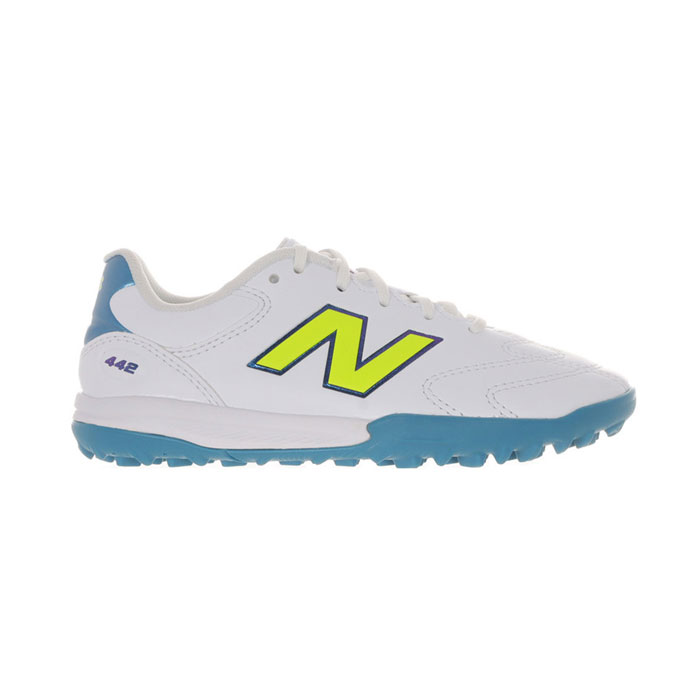 メーカー：ニューバランス (NewBalance)品名：442 TEAM TF JNR V3品番：Y43T51LW●アッパー人工皮革●アウトソールゴム底●ミッドソール合成底●ワイズワイド●カラーWHITE/BLUE●対応グラウンド人工芝・ターフコート●生産国ベトナム製キーワード: NewBalance ニューバランス サッカー フットサル トレーニングシューズ トレシュー 人工芝 土 ターフ ジュニア Jr キッズ 子供 当店は他ネット店舗と在庫を共用しております。在庫更新のタイムラグの為に販売できない可能性があります。万が一、在庫切れの際はご容赦下さいませ。