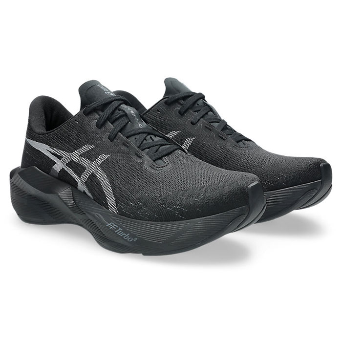 メーカー：アシックス (asics)品名：NOVABLAST 6品番：1011C243-002●アッパー合成繊維・合成樹脂●アウトソールゴム底●ワイズSTANDARD●カラーBlack/Black●生産国Indonesia/Vietnam前作からアップデートされたクッション性とグリップ力が、毎日のランニングをサポート。NOVABLAST 6は、路面からの蹴り出し時に優れたエネルギーリターンを発揮し、効率的な足運びを提供するよう設計されたランニングシューズです。ミッドソールには、FF BLAST MAXフォームと、高反発素材 FF TURBO SQUAREDフォームの二層構造を採用。トランポリンから着想を得た前足部構造との組み合わせにより、さらにソフトな着地感と、弾むような反発性を生み出し、トレーニング中の推進力を高めます。アウターソールの前足部にはASICSGRIPラバーを採用。優れたグリップ力によって、走行中の安定性を高め、より自信を持ったストライドへと導きます。キーワード:野球 asics アシックス ランニングシューズ NOVABLAST 6 ランニング ウォーキング ジョギング 靴 メンズ スポーツ