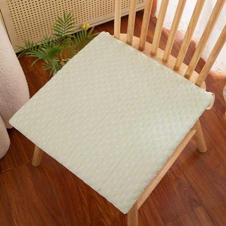 冷感敷きパッド 接触冷感敷きパッド 車 ひんやりマット 冷感座布団 椅子 ペット ひんやりマット 夏用 敷きパッド 洗える イス ひんやり敷パッド 冷感チェアパッド クール敷きパッド 折りたたみ 冷感敷きパッド オフィス 自宅 暑さ対策 熱中症対策 [2]