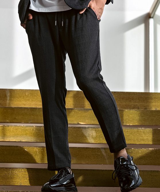 1PIU1UGUALE3 RELAX ウノピゥウノウグァーレトレ リラックス ブラックジャガードスラックス セットアップ対応 メンズ おしゃれ かっこいい ブラ...