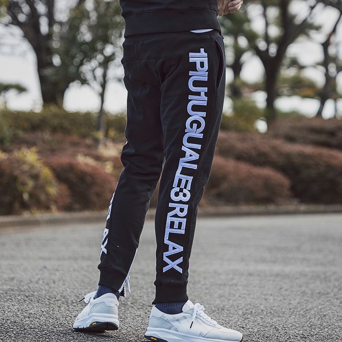 楽天市場】1PIU1UGUALE3 RELAX ウノピゥウノウグァーレトレ ビッグ