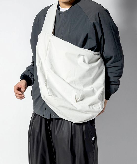 alk phenix アルクフェニックス Fuiroshiki bag Karu-Stretch Taffeta II フロシキバッグ ショルダーバッグ ワンショルダー 撥水 軽量 斜め掛け クロスボディバッグ 大きめ 大容量 メンズ おしゃれ かっこいい ブランド