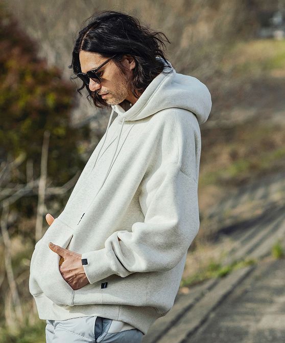 +phenix プラスフェニックス FUNCTIONAL HEAVY WEIGHT SWEAT HOODY ヘビーウェイト スウェット フーディー 蓄熱保温 メンズ おしゃれ かっこいい ブランド アウトドア レジャー スポーツウェア