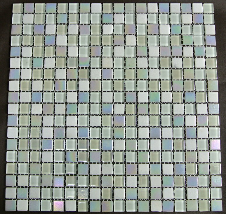 《モザイク　ガラスタイル+天然大理石》 1個のサイズ　15x15x4mm　 1枚のサイズ　30x30cm 天然大理石の重厚感とガラスタイルがキラキラしていてとてもキレイです。 裏面ネット張りですが、ばらばらに切って使うのもいいです！ 3枚目の写真は『モザイクガラスタイル　バニラ』とのサイズ比較です。バニラは1粒が20x20x4mm 建材用に開発されたものですが今密かなブームに♪ とにかく簡単にリメイクやデコレーションできます！ ボンドはタイルメント（商品名）がお勧め！ 目地材はホワイトセメント、ホームセンターに有ります。 同梱の場合送料は後ほどショップよりお知らせします。 《モザイク　大理石タイルはこちらから》 《モザイク　タイルはこちらから》 《モザイク　ガラスタイルはこちらから》　