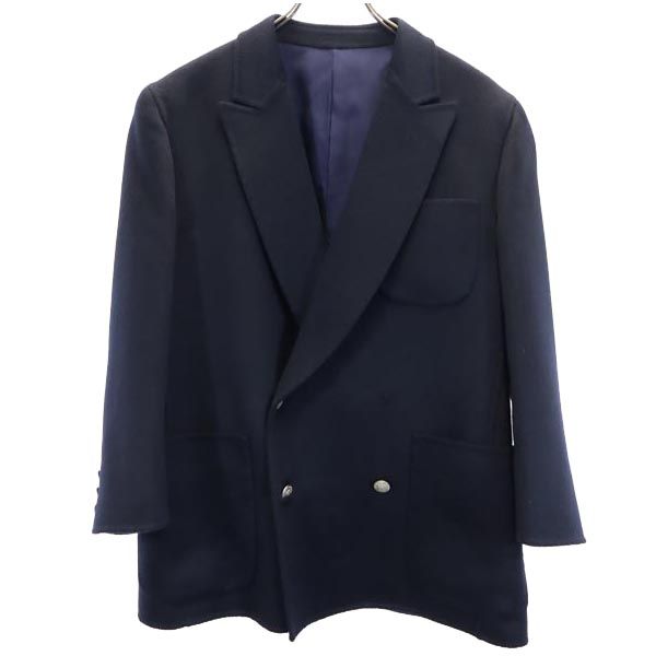 GREAT CASHMERE カシミヤ100％ 長袖 テーラードジャケット ネイビー メンズ 【中古】 【231130】 【PD】 【詳細】ボタンがひとつ欠損しております。それ以外は比較的きれいな状態です。サイズが不明です。実寸を参考にお願いいたします。古着にご理解の上ご購入をお願いいたします。 コンディションについて ブランドGREAT CASHMERE / - アイテムテーラードジャケット サイズ表記不明 着丈72cm 身幅50cm 袖丈54cm 肩幅45cm 素材カシミヤ100％ カラーネイビー 商品番号bobr-fre-77416-mhj サイズガイドはこちら ※サイズに関しまして実寸も参考にお願いいたします。(サイズ不明、男女どちらか不明、紳士服のサイズ表記など当店でもサイズがわからない商品がありますので実寸サイズのご確認をお願い致します。) ※男女兼用や男女不明な商品がありますがモールカテゴリでは男女どちらか選択をしなければなりませんのでご不明な点はお問い合わせお願い致します。 ※商品は写真のものがすべてとなります。 ※素材表記はなるべく写真にて収めていますが、欠損、不明な点があればお問い合わせください。 ※状態は当社独自の基準です。 ※測定値の若干の誤差はご了承ください。 ※「在庫有り」の表示であっても、必ずしも在庫を保証するものではありません。 掲載商品について、他モールとも在庫を共有しております。 完売の場合は、誠にご迷惑をお掛けいたしますが、ご注文をキャンセルさせていただく場合がございます。予めご了承ください。