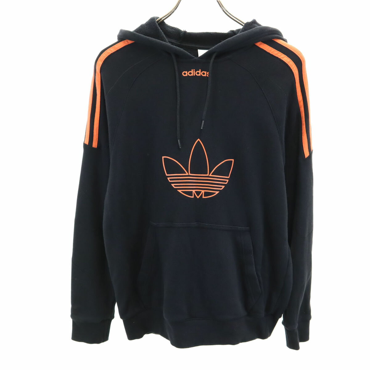 アディダスオリジナルス トレフォイルロゴ 長袖 スウェットパーカー S ブラック adidas Originals メンズ 【詳細】全体に毛羽立ち、色褪せあり。破れ等の目立ったダメージはございません。古着にご理解の上ご購入をお願いいたします。 コンディションについて ブランドアディダスオリジナルス / adidas Originals アイテムスウェットパーカー サイズ表記S参考サイズ：メンズSサイズ 着丈約62cm身幅約50cm裄丈約86cm 素材綿100％ カラーブラック 商品番号jkt-7513 サイズガイドはこちら ※サイズに関しまして実寸も参考にお願いいたします。(サイズ不明、男女どちらか不明、紳士服のサイズ表記など当店でもサイズがわからない商品がありますので実寸サイズのご確認をお願い致します。) ※男女兼用や男女不明な商品がありますがモールカテゴリでは男女どちらか選択をしなければなりませんのでご不明な点はお問い合わせお願い致します。 ※商品は写真のものがすべてとなります。 ※素材表記はなるべく写真にて収めていますが、欠損、不明な点があればお問い合わせください。 ※状態は当社独自の基準です。 ※測定値の若干の誤差はご了承ください。 ※「在庫有り」の表示であっても、必ずしも在庫を保証するものではありません。 掲載商品について、他モールとも在庫を共有しております。 完売の場合は、誠にご迷惑をお掛けいたしますが、ご注文をキャンセルさせていただく場合がございます。予めご了承ください。