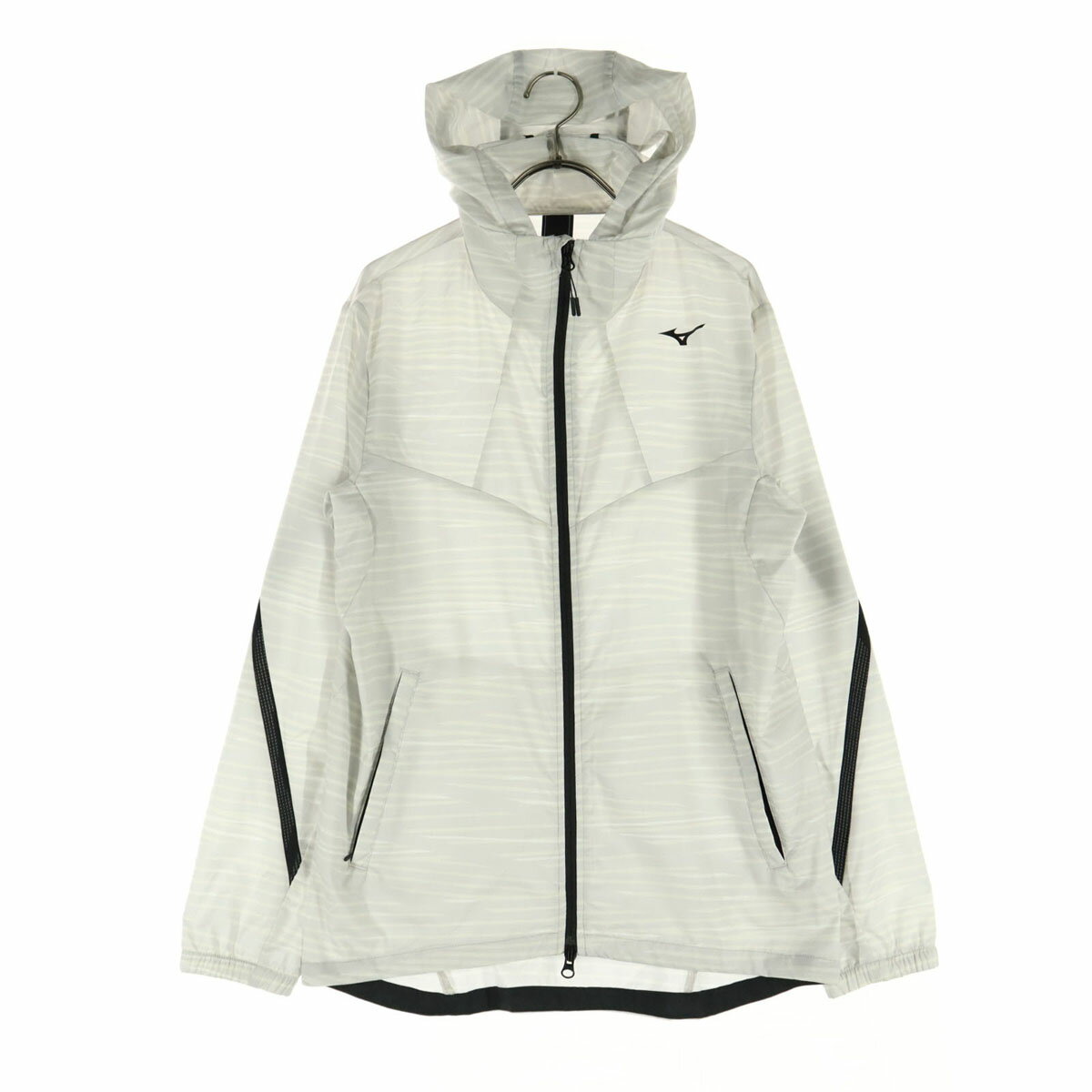 ミズノ 総柄 長袖 ジップパーカー M ホワイト系 Mizuno メンズ 【詳細】背面に薄いシミ汚れございます。古着にご理解の上ご購入をお願い致します。 コンディションについて ブランドミズノ / Mizuno アイテムジップパーカー サイズ表記M参考サイズ：メンズMサイズ 着丈約74cm身幅約56cm裄丈約86cm 素材ポリエステル100％ カラーホワイト系 商品番号oda-1035 サイズガイドはこちら ※サイズに関しまして実寸も参考にお願いいたします。(サイズ不明、男女どちらか不明、紳士服のサイズ表記など当店でもサイズがわからない商品がありますので実寸サイズのご確認をお願い致します。) ※男女兼用や男女不明な商品がありますがモールカテゴリでは男女どちらか選択をしなければなりませんのでご不明な点はお問い合わせお願い致します。 ※商品は写真のものがすべてとなります。 ※素材表記はなるべく写真にて収めていますが、欠損、不明な点があればお問い合わせください。 ※状態は当社独自の基準です。 ※測定値の若干の誤差はご了承ください。 ※「在庫有り」の表示であっても、必ずしも在庫を保証するものではありません。 掲載商品について、他モールとも在庫を共有しております。 完売の場合は、誠にご迷惑をお掛けいたしますが、ご注文をキャンセルさせていただく場合がございます。予めご了承ください。