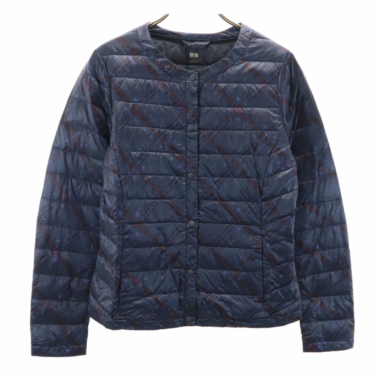 Rakuten - 古着 UNIQLO ユニクロ 総柄 ウルトラライトダウンジャケット S ネイビー系 収納袋付き レディース 【中古】