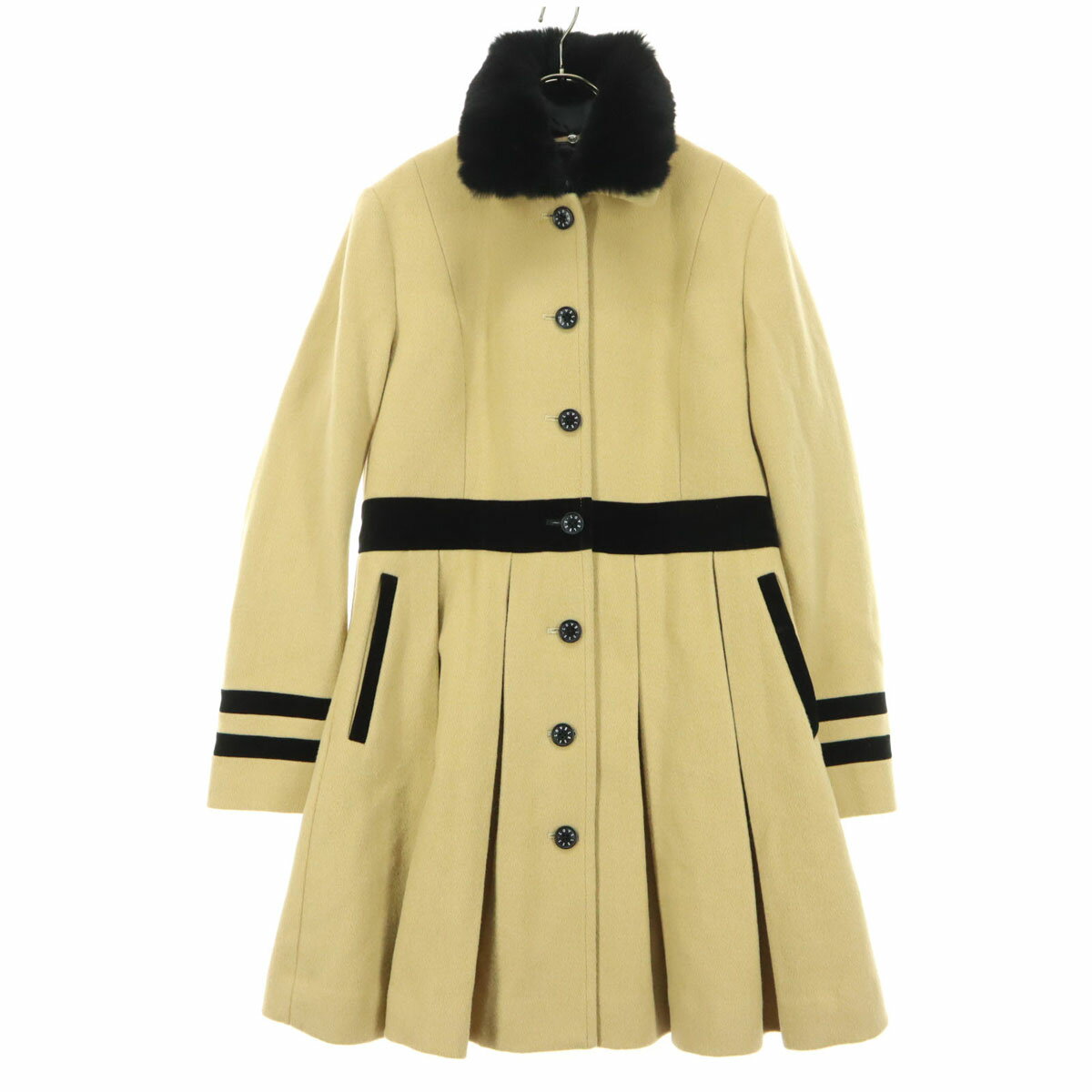 美品 ラブレス ファー襟 プリーツ ウールコート 38 ベージュ LOVELESS レディース 【詳細】着用感少なめで、比較的キレイな状態です。 コンディションについて ブランドラブレス / LOVELESS アイテムファー襟 プリーツ ウ...