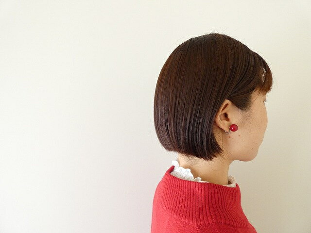 レッドパールのイヤリング(MOO-134)