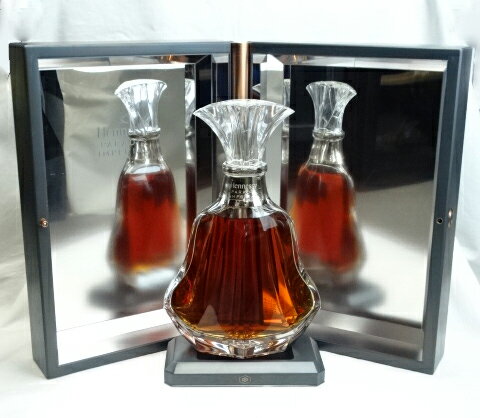 ■現行正規品■ ヘネシー パラディ アンペリアル（インペリアル） 700ml 40度 付属品完備 Hennessy Paradis Imperial ブランデー 【中古】