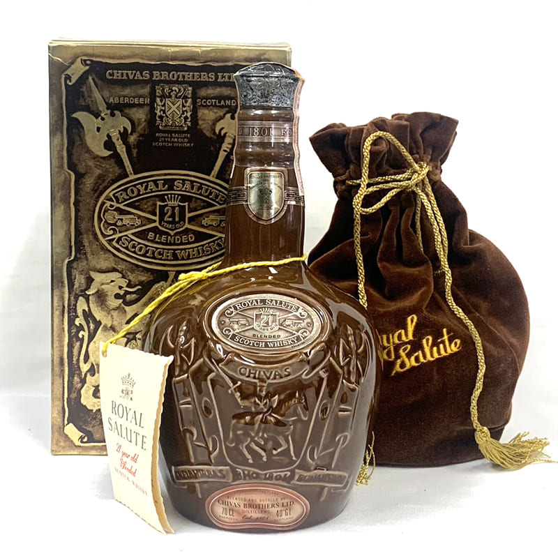 【古酒】ロイヤルサルート 21年 700ml 40度 ブラウン 専用箱・保存袋付き Royal Salute LXX スコッチウイスキー■並行品