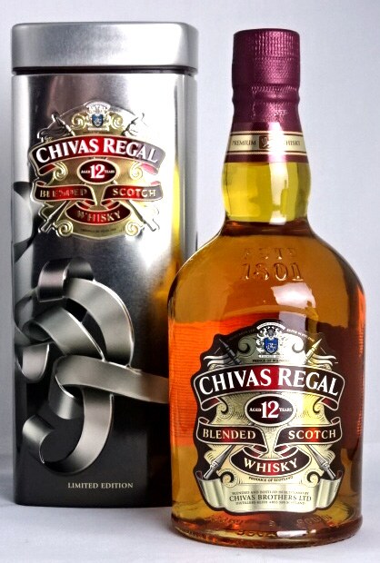 ■正規品■ シーバス リーガル 12年 700ml 40度 箱付 スコッチウイスキー CHIVAS REGAL A07189