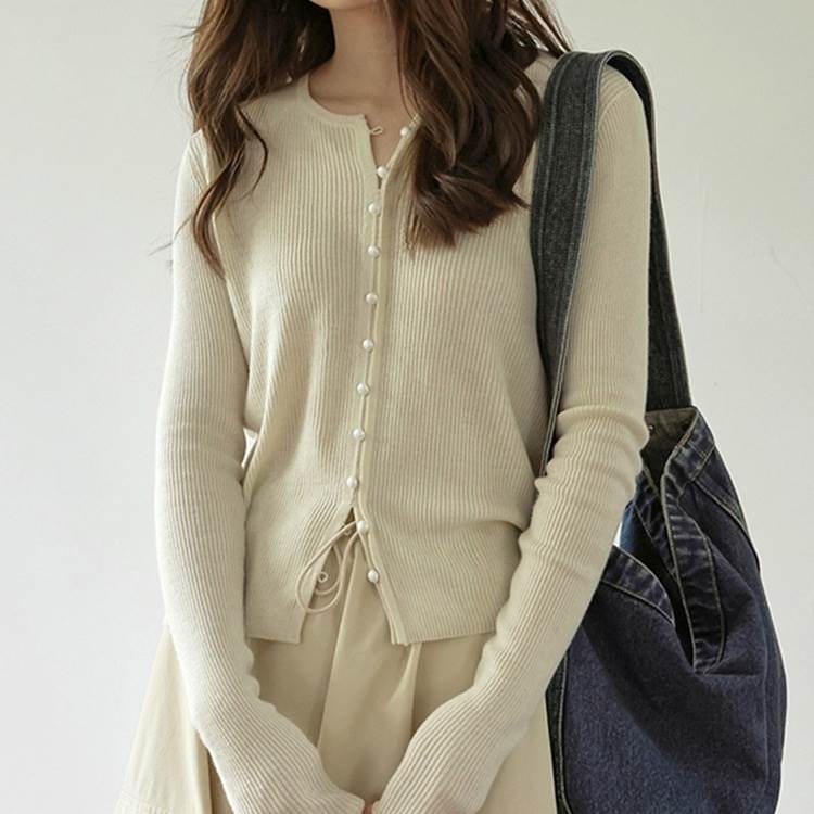 乐天商城 - レディース ニットカーディガン 長袖 前開き ボタン ミディアム丈 きれいめ シンプル 上品 おしゃれ かっこいい カジュアル 個性的 ラフ 主役級 存在感 抜け感 秋 冬 ベーシック ナチュラル フェミニン