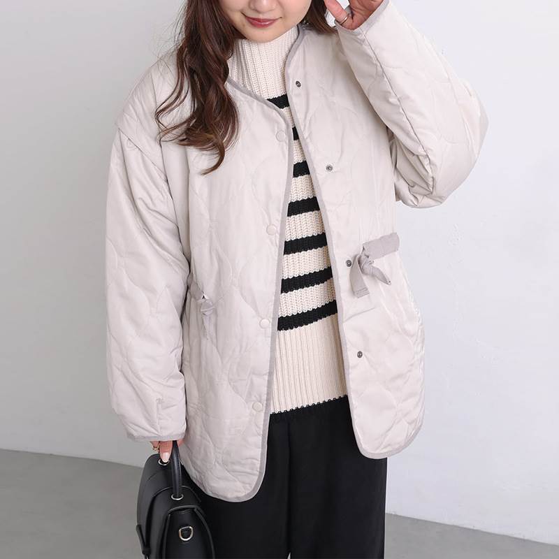 レディース ジャケット ブルゾン アウター 上着 フェミニン ポケット 前開き 2way ボタン 大人可愛い きれいめ シンプル 上品 おしゃれ かっこいい こなれ感 個性的 抜け感 都会的 ベーシック アクティブ ナチュラル 秋 冬 ママ OL 通勤 デート 旅行 公園 女子会 休日