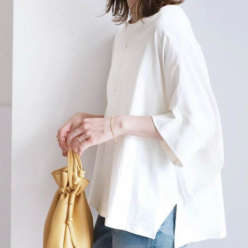 Rakuten - レディース Tシャツ 5分袖 ラウンドネック プルオーバー ミディアム丈 サイドスリット かわいい 大人可愛い きれいめ シンプル かっこいい カジュアル こなれ感 個性的 ラフ ルーズ 抜け感 春 夏 ナチュラル 白 黒 カーキ ライトブルー グリーン ダークグレー M L 送料無料