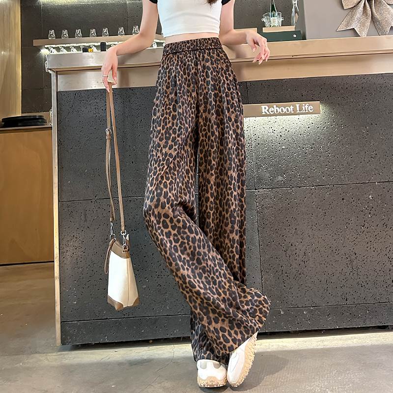 ボトムス パンツ ズボン ワイドパンツ ロングパンツ ハイウエスト ウエストゴム ポケット かわいい 大人可愛い きれいめ シンプル 上品 おしゃれ かっこいい カジュアル こなれ感 個性的 主役級 存在感 抜け感 春 夏 ベーシック ナチュラル クール メンズライク