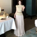 2点セット カットソー 半袖 ハイネック プルオーバー ミディアム丈 ロングスカート フレアスカート 揺れる 透け感 かわいい 大人可愛い きれいめ シンプル 上品 おしゃれ かっこいい カジュアル こなれ感 個性的 主役級 存在感 抜け感 春 夏 ベーシック ナチュラル